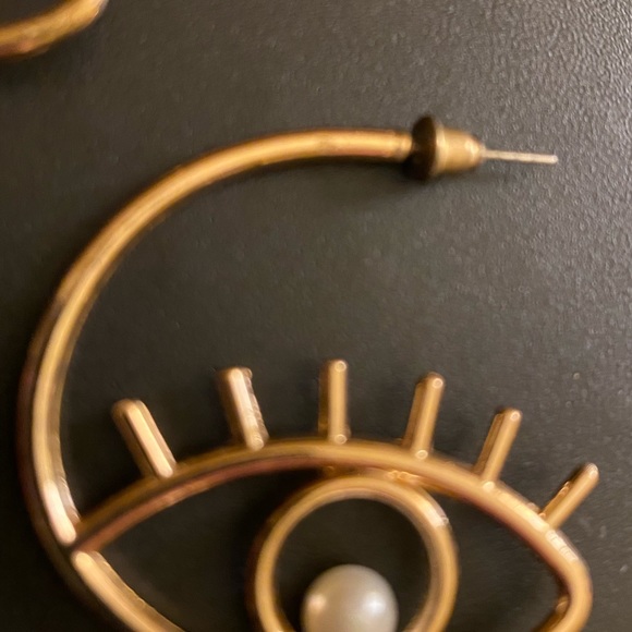 Eye Earring Hoops Gold Pearl Faux Lashes - Picture 7 of 8